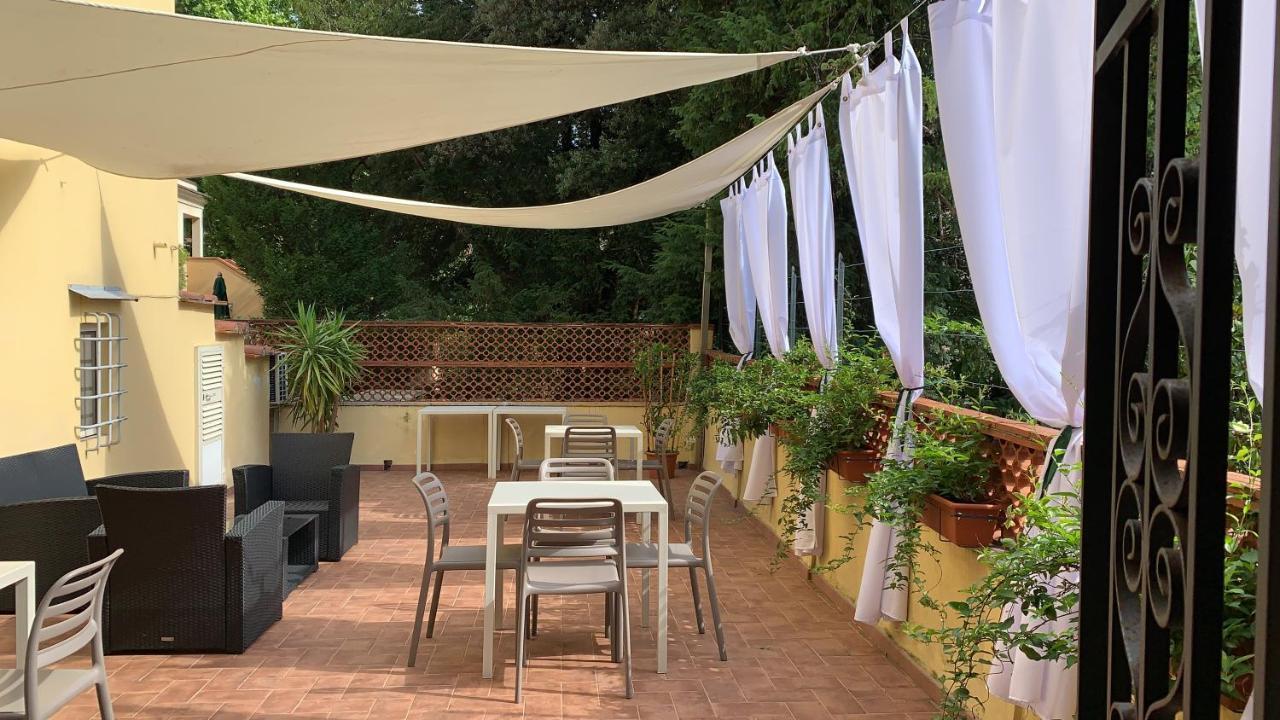 Bed and Breakfast La Terrazza Di Via Elisa Lucca Exterior foto